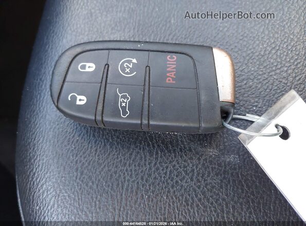 3C4NJDBBXHT607322 2017 JEEP NEW COMPASS Black Widok deski rozdzielczej