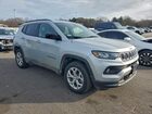 2024 Jeep Compass Latitude Серебряный vin: 3C4NJDBN6RT138791