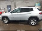 2024 Jeep Compass Latitude 4x4 Silver vin: 3C4NJDBN8RT113889