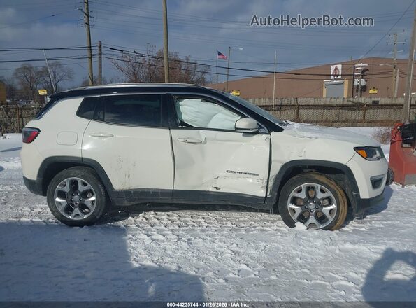 3C4NJDCB3HT688369 2017 JEEP NEW COMPASS White Widok wnętrza z tyłu