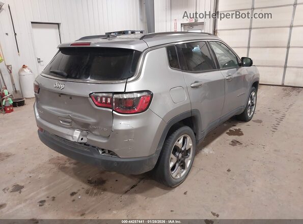 3C4NJDCB8MT590920 2021 JEEP COMPASS Silver Trasero derecho