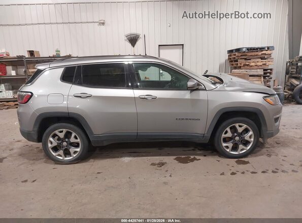 3C4NJDCB8MT590920 2021 JEEP COMPASS Silver Vista interior trasera