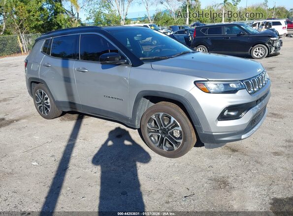 3C4NJDCN4PT542748 2023 JEEP COMPASS Silver Передня права чверть