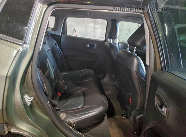 3C4NJDDB0HT597574 2017 JEEP COMPASS Зеленый Вид задней части салона