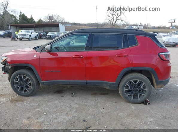 3C4NJDDB1KT712934 2019 JEEP COMPASS Красный Панорамный вид салона 360°