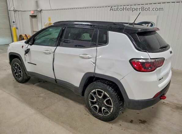 3C4NJDDN5RT144661 2024 JEEP COMPASS Белый Задняя левая четверть