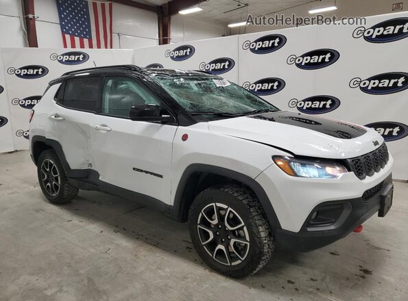 3C4NJDDN5RT144661 2024 JEEP COMPASS Белый 