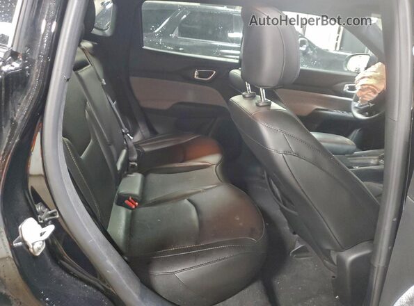 3C4NJDFNXRT155412 2024 JEEP COMPASS Black Widok tylnych siedzeń