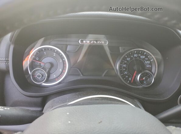 3C63R3ML7MG671523 2021 RAM 3500 Gray ხელსაწყოთა პანელის ხედი
