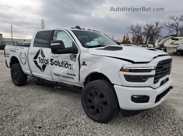 3C63R5FL8SG502875 2025 RAM 2500 Белый Передняя правая четверть
