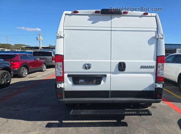 3C6LRVBG4RE147895 2024 RAM PROMASTER 1500  Widok z tyłu