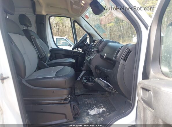 3C6LRVDG2SE507541 2025 RAM PROMASTER 2500 Белый Вид салона спереди