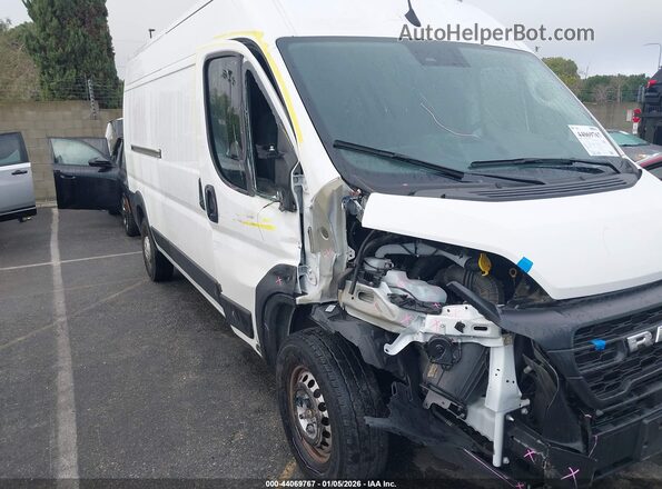 3C6LRVDG4RE114425 2024 RAM PROMASTER 2500 White Front view