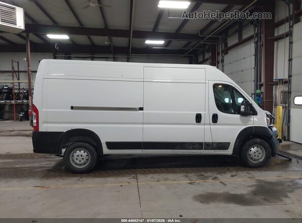 3C6LRVDG7PE542373 2023 RAM PROMASTER 2500 White Widok wnętrza z tyłu