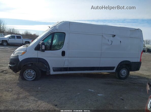 3C6LRVDG7SE515232 2025 RAM PROMASTER 2500 White Սալոնի հետևի տեսք