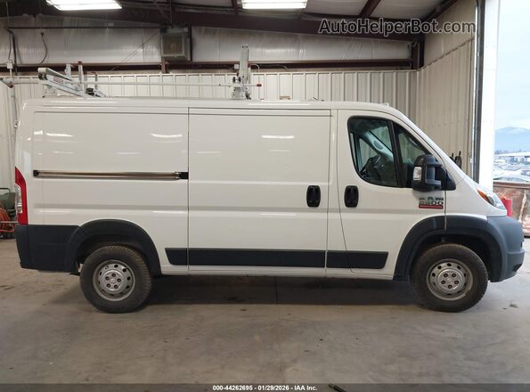3C6LRVVG8NE134668 2022 RAM PROMASTER 2500 Белый Вид задней части салона