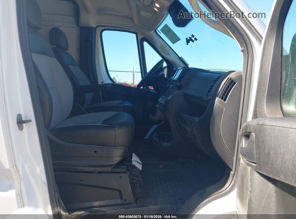 3C6MRVHG4SE548722 2025 RAM PROMASTER 3500 Белый Вид салона спереди