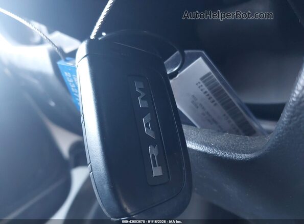 3C6MRVHG4SE548722 2025 RAM PROMASTER 3500 Белый Вид панели приборов