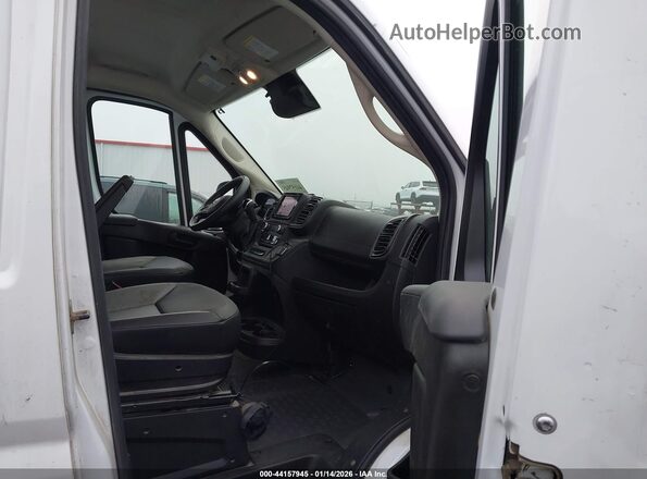 3C6MRVJG6SE509799 2025 RAM PROMASTER 3500 Белый Вид салона спереди