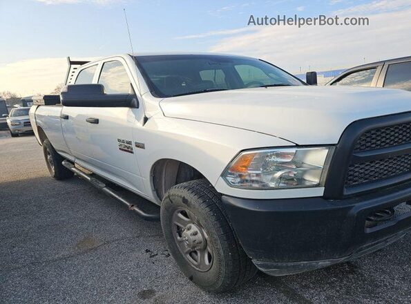 3C6TR5HTXJG244936 2018 RAM 2500  Передняя правая четверть