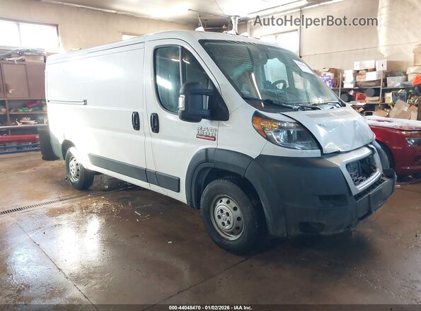 3C6TRVAG9LE105487 2020 RAM PROMASTER 1500 Белый Передняя правая четверть