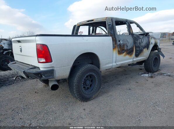 3C6UR5CL1HG663392 2017 RAM 2500 Белый Задняя правая четверть