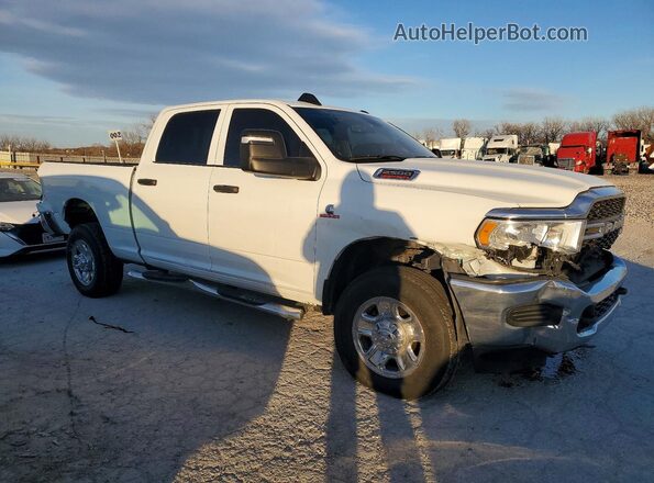 3C6UR5CL8RG117416 2024 RAM 2500 Белый Передняя правая четверть