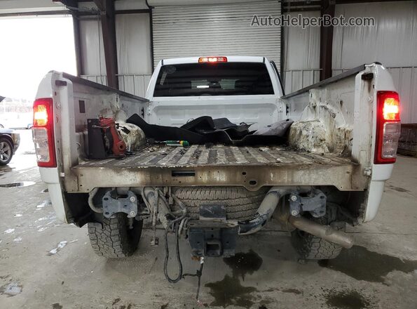 3C6UR5HJ3RG291921 2024 DODGE RAM Белый Вид сзади