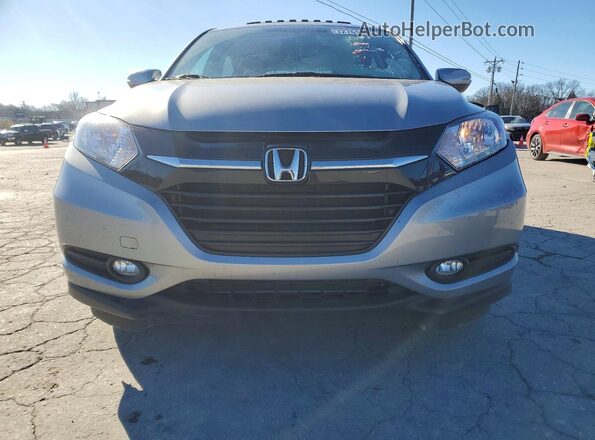 3CZRU6H55JM719221 2018 HONDA HR-V Серебряный Вид спереди