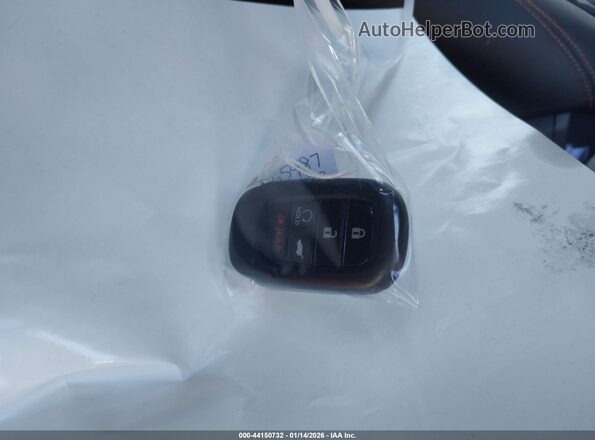 3CZRZ1H58TM725232 2026 HONDA HR-V Черный Вид панели приборов