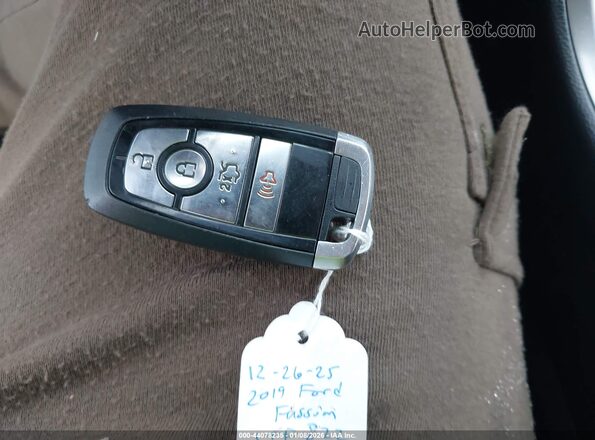 3FA6P0HDXKR214533 2019 FORD FUSION Серый Вид панели приборов