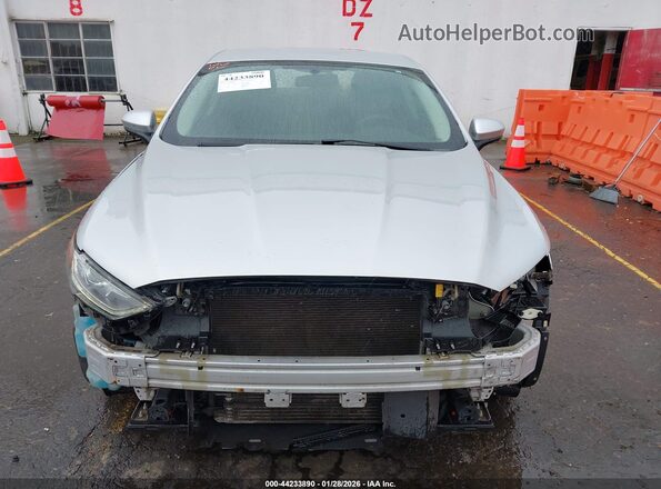 3FA6P0LU1HR285233 2017 FORD FUSION HYBRID Silver Widok wnętrza z tyłu