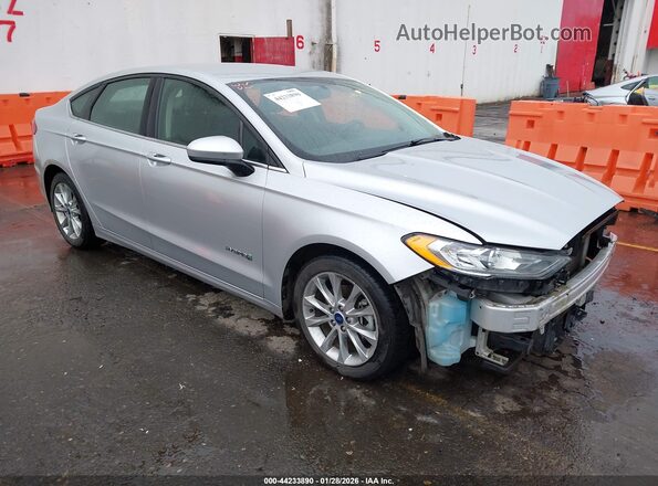 3FA6P0LU1HR285233 2017 FORD FUSION HYBRID Silver Przód prawy