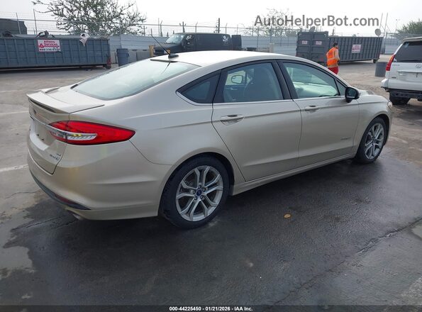 3FA6P0LU2HR230516 2017 FORD FUSION HYBRID Бежевый Задняя правая четверть