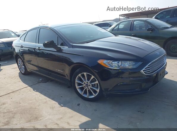 3FA6P0LU2HR309121 2017 FORD FUSION HYBRID Черный Передняя правая четверть
