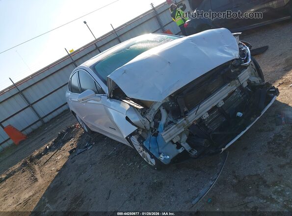 3FA6P0LU9GR203795 2016 FORD FUSION HYBRID Белый Передняя правая четверть