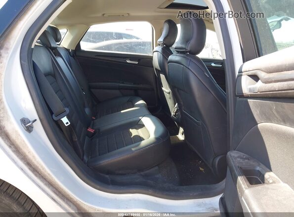 3FA6P0LUXJR269425 2018 FORD FUSION HYBRID White Widok naklejki z numerem VIN
