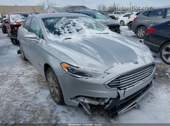 3FA6P0PU1HR410340 2017 FORD FUSION ENERGI Серебряный Передняя правая четверть