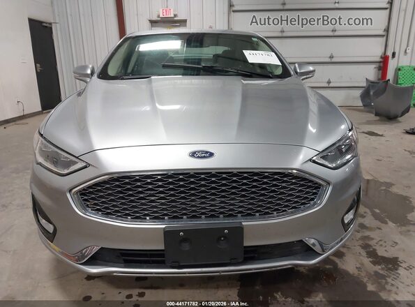 3FA6P0RU9LR139775 2020 FORD FUSION HYBRID Серебряный Вид задней части салона