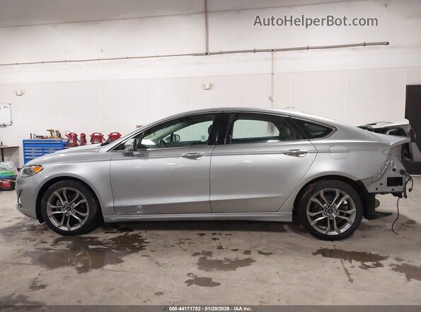 3FA6P0RU9LR139775 2020 FORD FUSION HYBRID Серебряный 