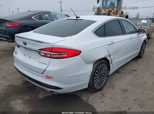 3FA6P0SU5JR176927 2018 FORD FUSION ENERGI Белый Задняя правая четверть