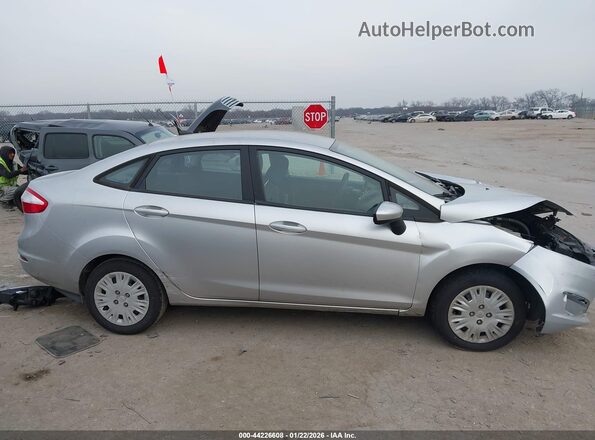 3FADP4AJ0KM102836 2019 FORD FIESTA Серебряный Вид щитка приборов