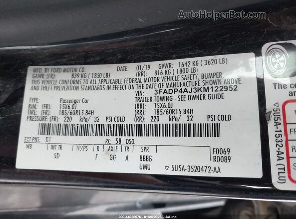 3FADP4AJ3KM122952 2019 FORD FIESTA Black Vista del compartimento del motor