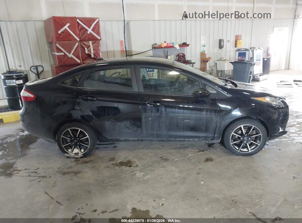 3FADP4BJ0JM109024 2018 FORD FIESTA Черный Вид задней части салона