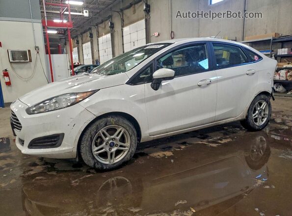 3FADP4BJ2JM101989 2018 FORD FIESTA White Передня ліва чверть