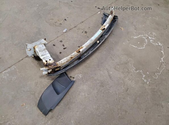 3FADP4BJ2JM101989 2018 FORD FIESTA White Вид підкапотного простору
