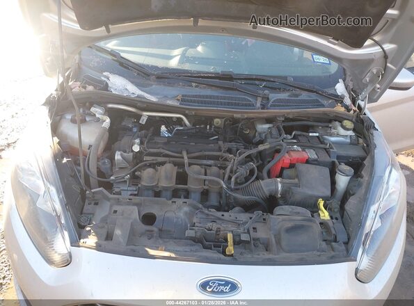 3FADP4BJ4KM121372 2019 FORD FIESTA Серебряный Вид сзади