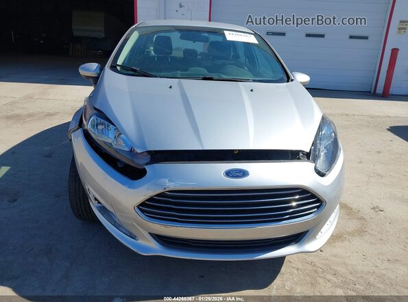 3FADP4BJ8KM147831 2019 FORD FIESTA Silver Widok z przodu
