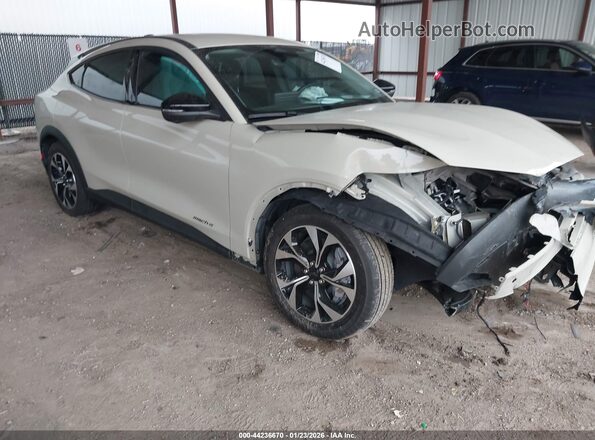 3FMTK1R45SMA55770 2025 FORD MUSTANG MACH-E Кремовый Передняя правая четверть