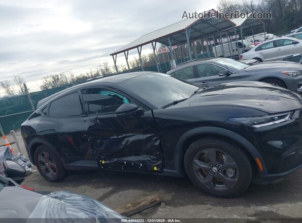 3FMTK1RM3NMA44481 2022 FORD MUSTANG MACH-E Black Widok wnętrza z tyłu